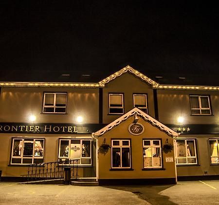 The Frontier Hotel Bridgend Екстер'єр фото