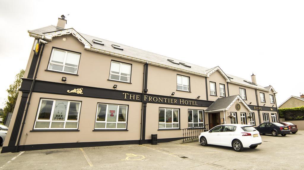 The Frontier Hotel Bridgend Екстер'єр фото