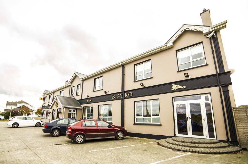 The Frontier Hotel Bridgend Екстер'єр фото