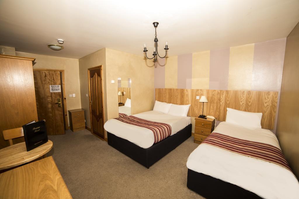 The Frontier Hotel Bridgend Номер фото