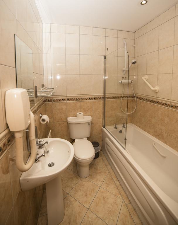 The Frontier Hotel Bridgend Номер фото