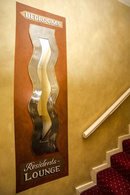 The Frontier Hotel Bridgend Екстер'єр фото