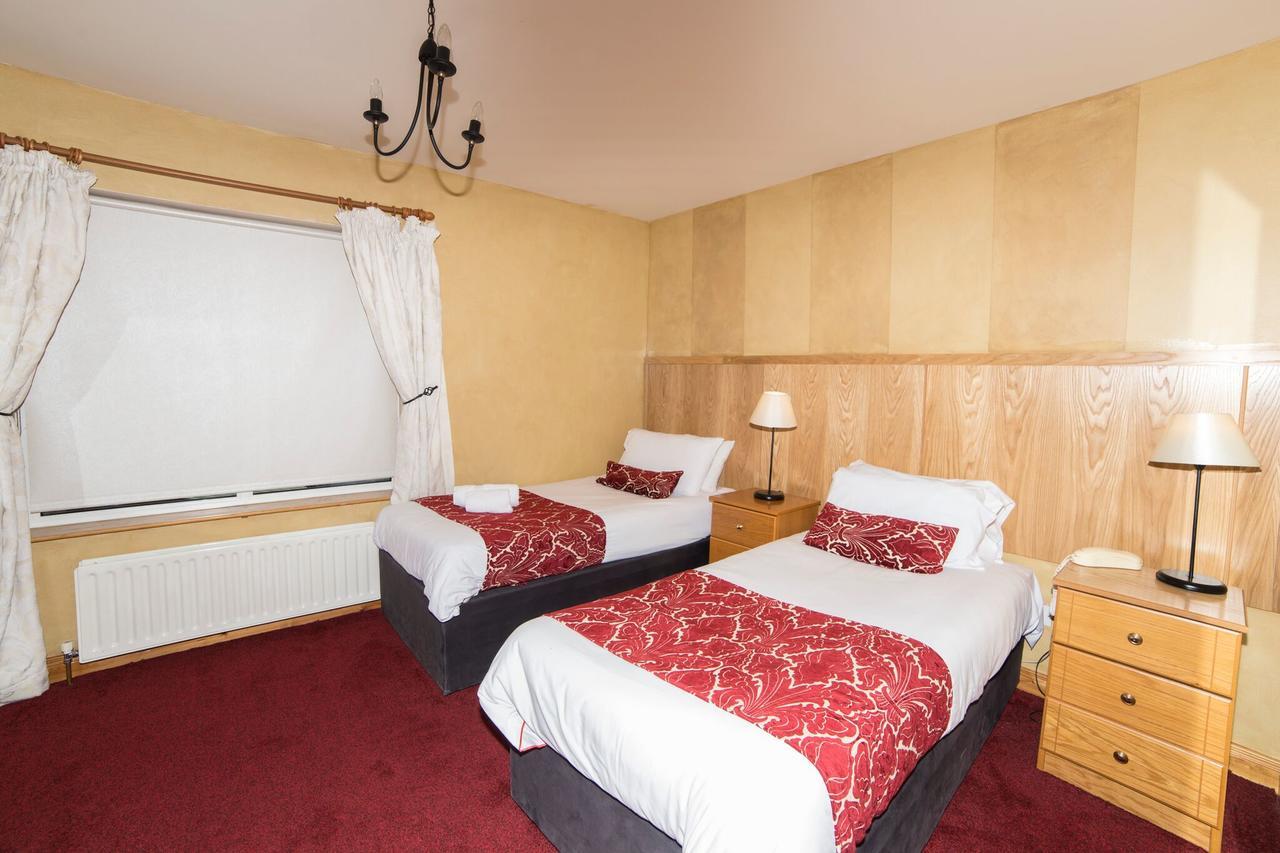 The Frontier Hotel Bridgend Екстер'єр фото